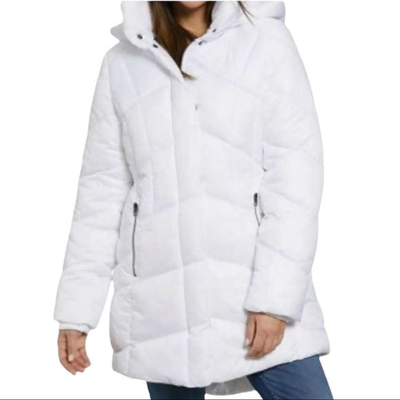 Madden NYC White Puffer Coat - Picture 2 of 14